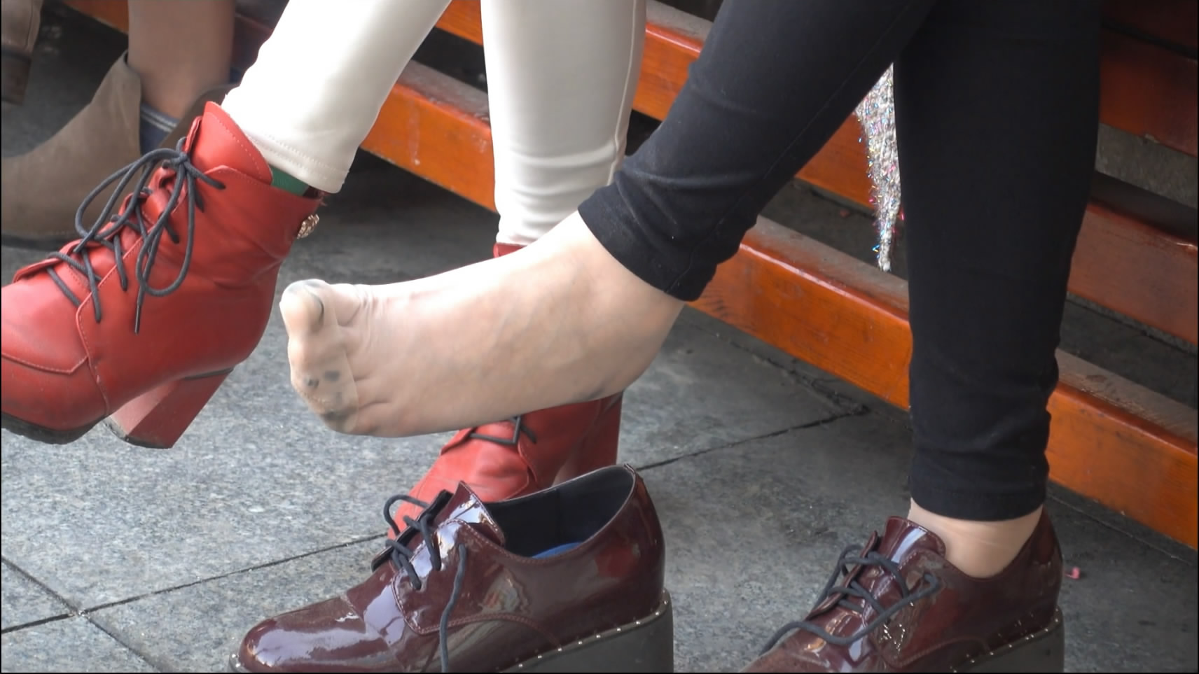 streetsnapnylon[00 01 26][20181205 213601 0]